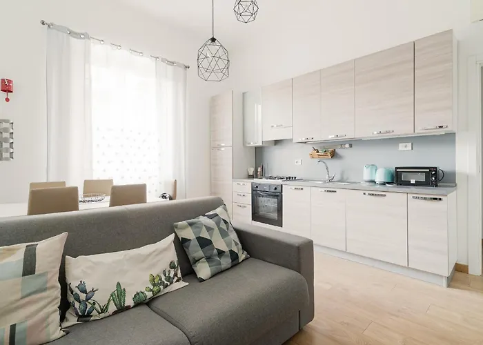Guesthost - Modern & Cozy In X4 *